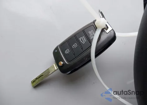 2022 Hyundai Elantra Se from USA, damaged, VIN KMHLL4AG1NU329549